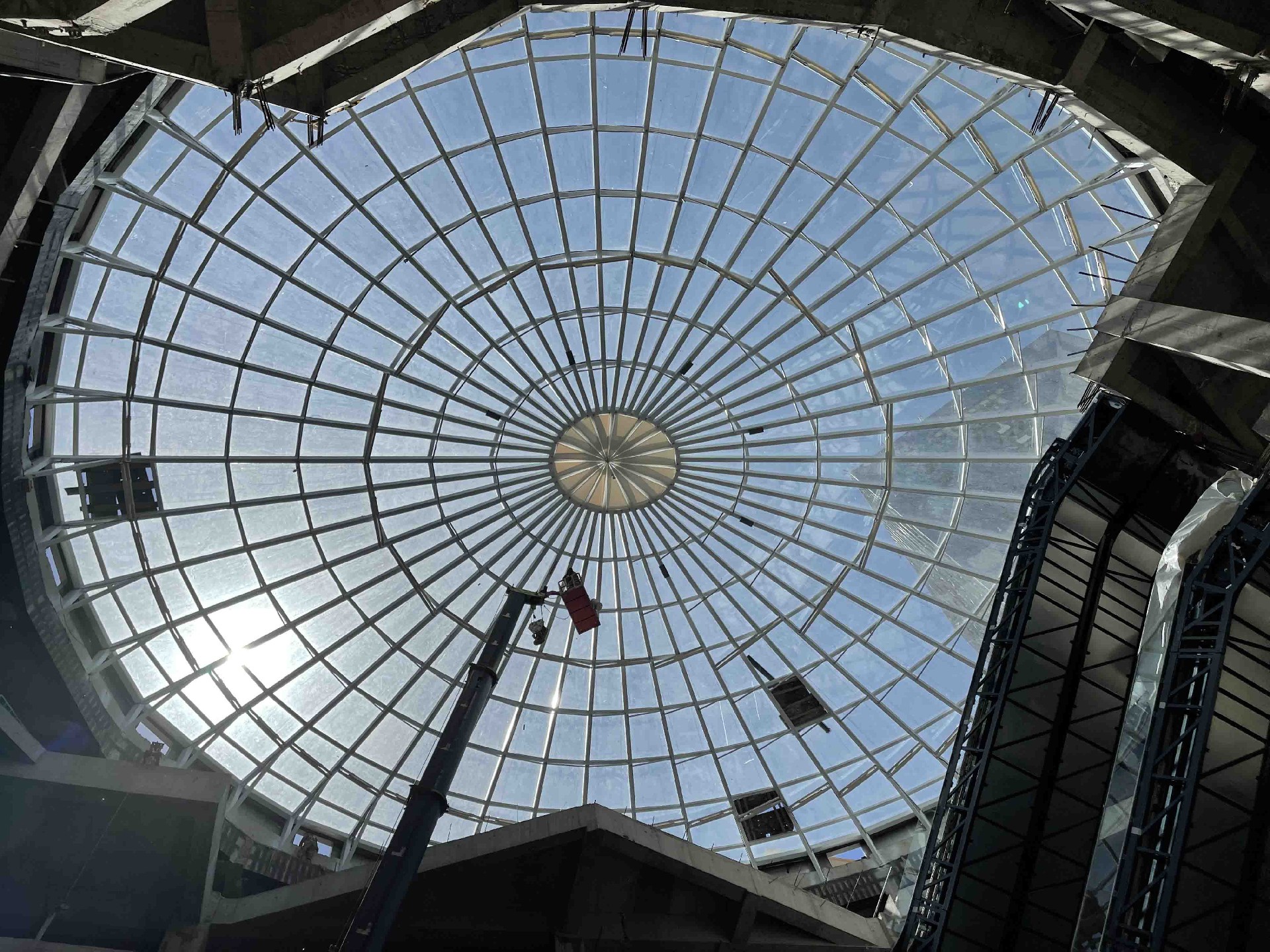 希旭智能內蒙古維多利摩爾城采光頂工程