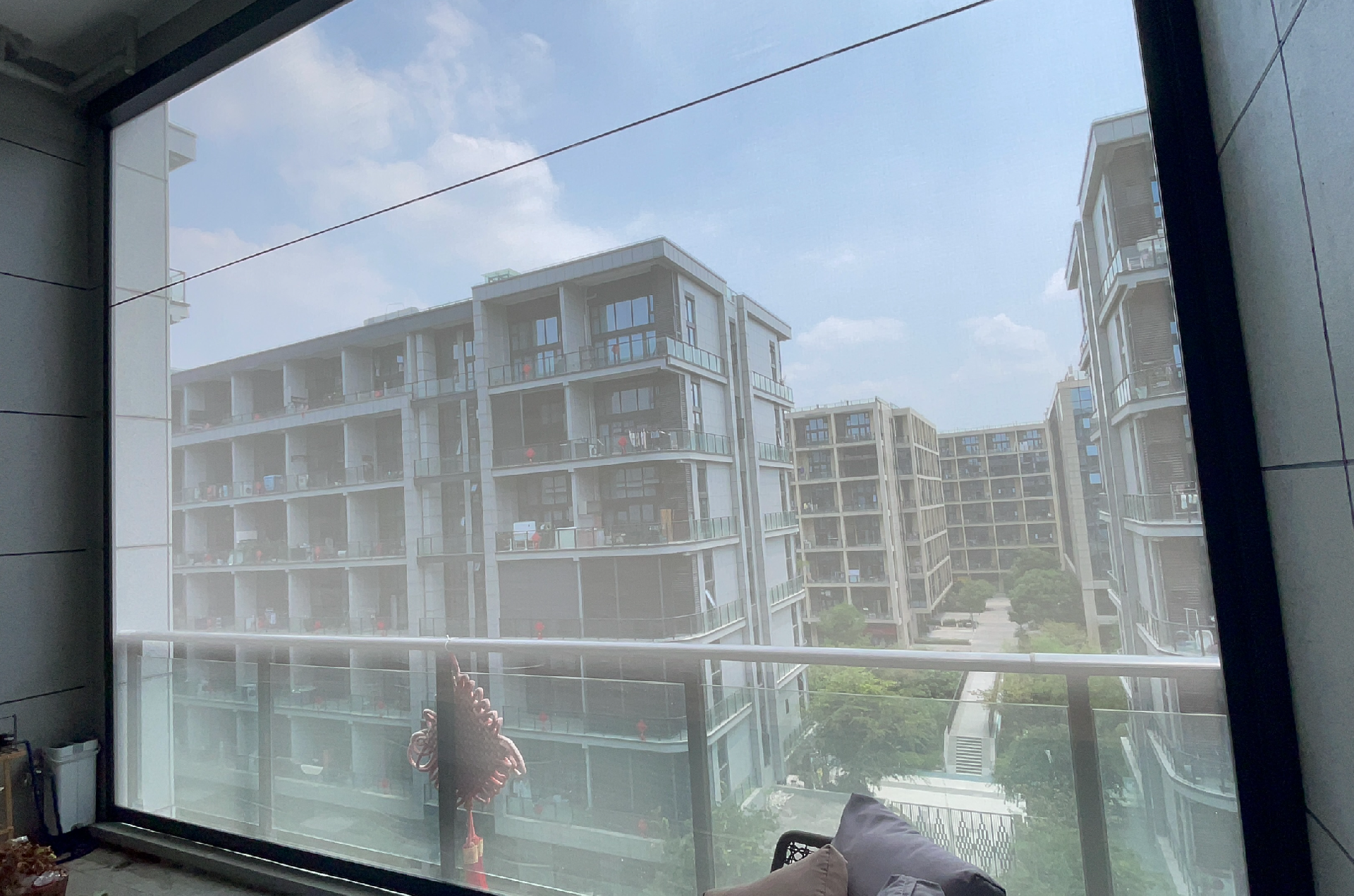 杭州中南未來里大型防風卷簾